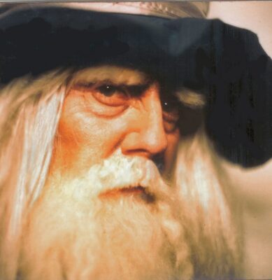 Jeff Raum as Gandalf